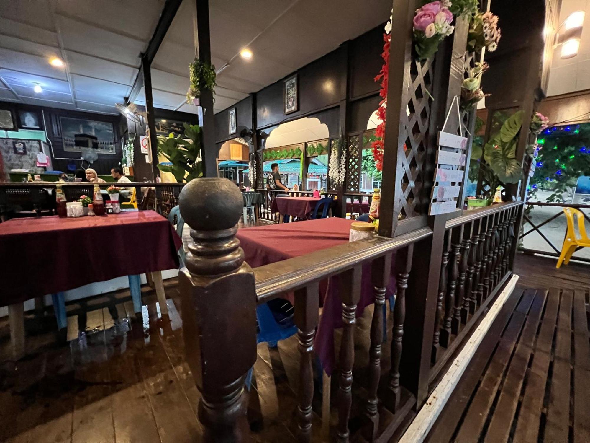 Mama'S Chalet Pulau Perhentian Besar Kampong Pasir Hantu Buitenkant foto