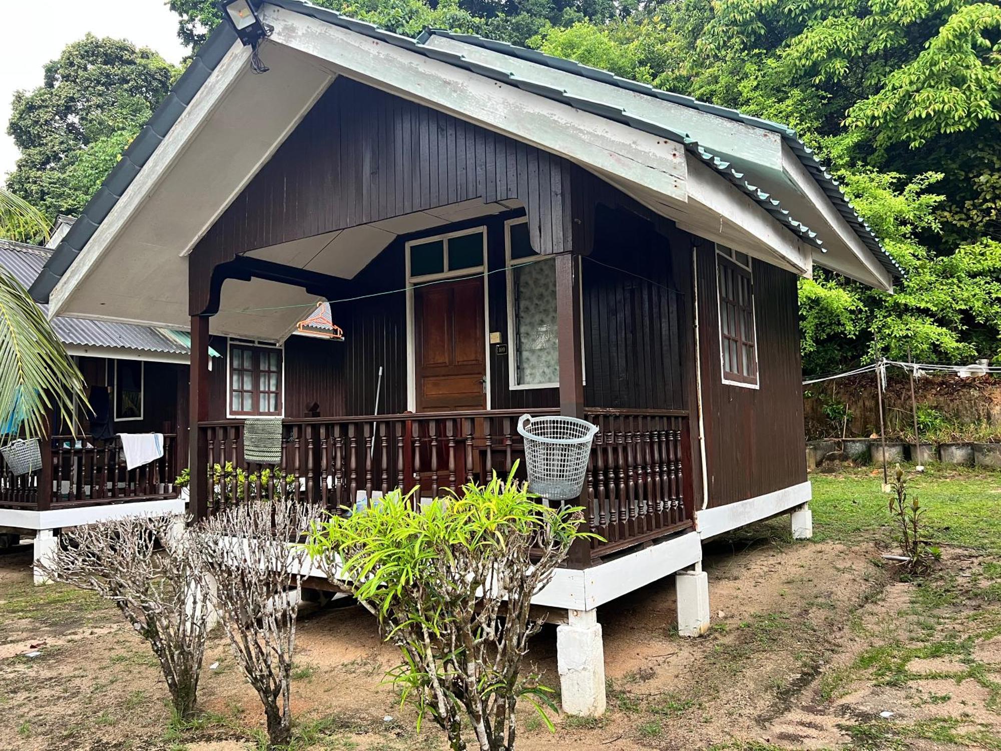 Mama'S Chalet Pulau Perhentian Besar Kampong Pasir Hantu Buitenkant foto