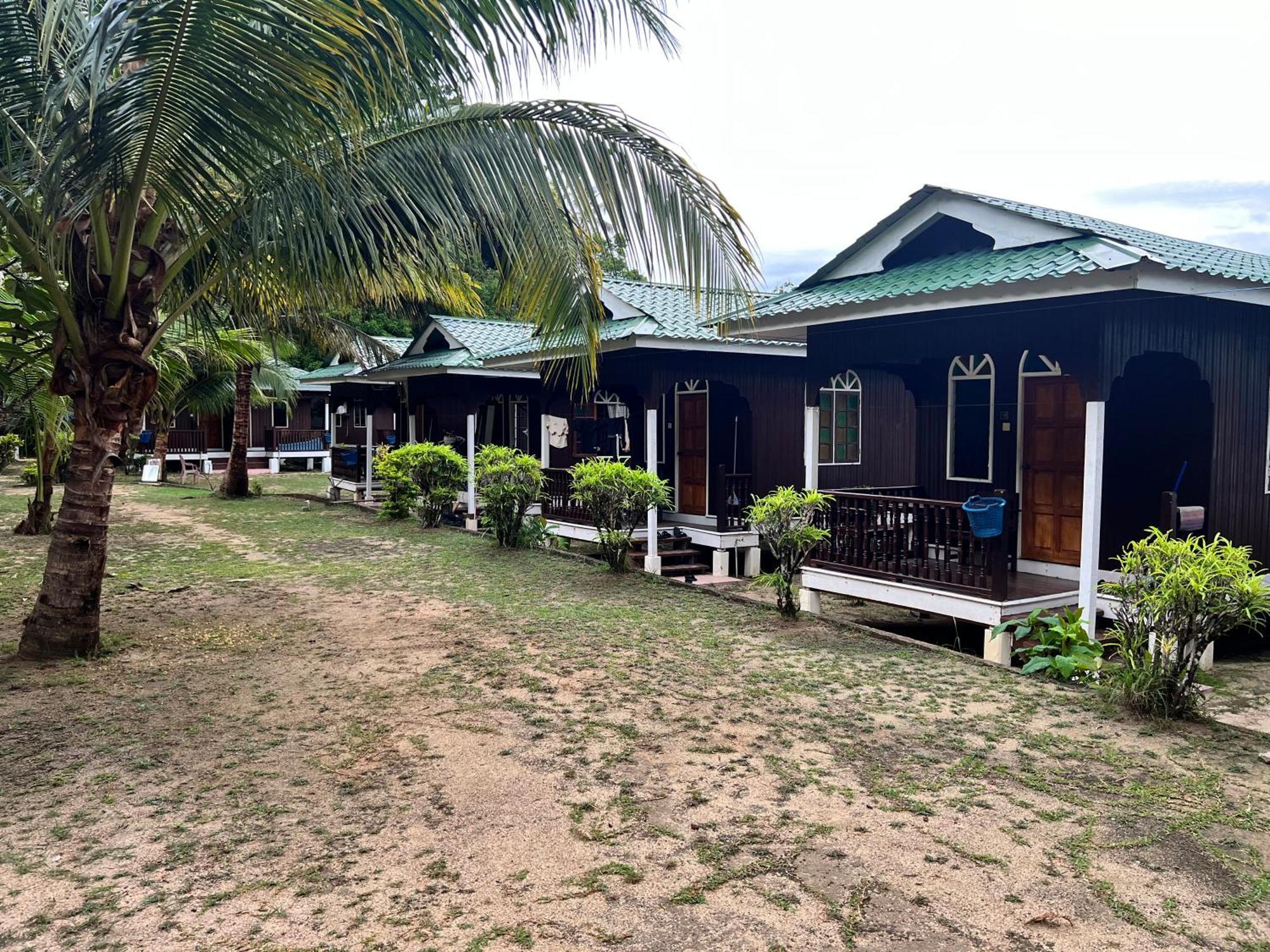 Mama'S Chalet Pulau Perhentian Besar Kampong Pasir Hantu Buitenkant foto