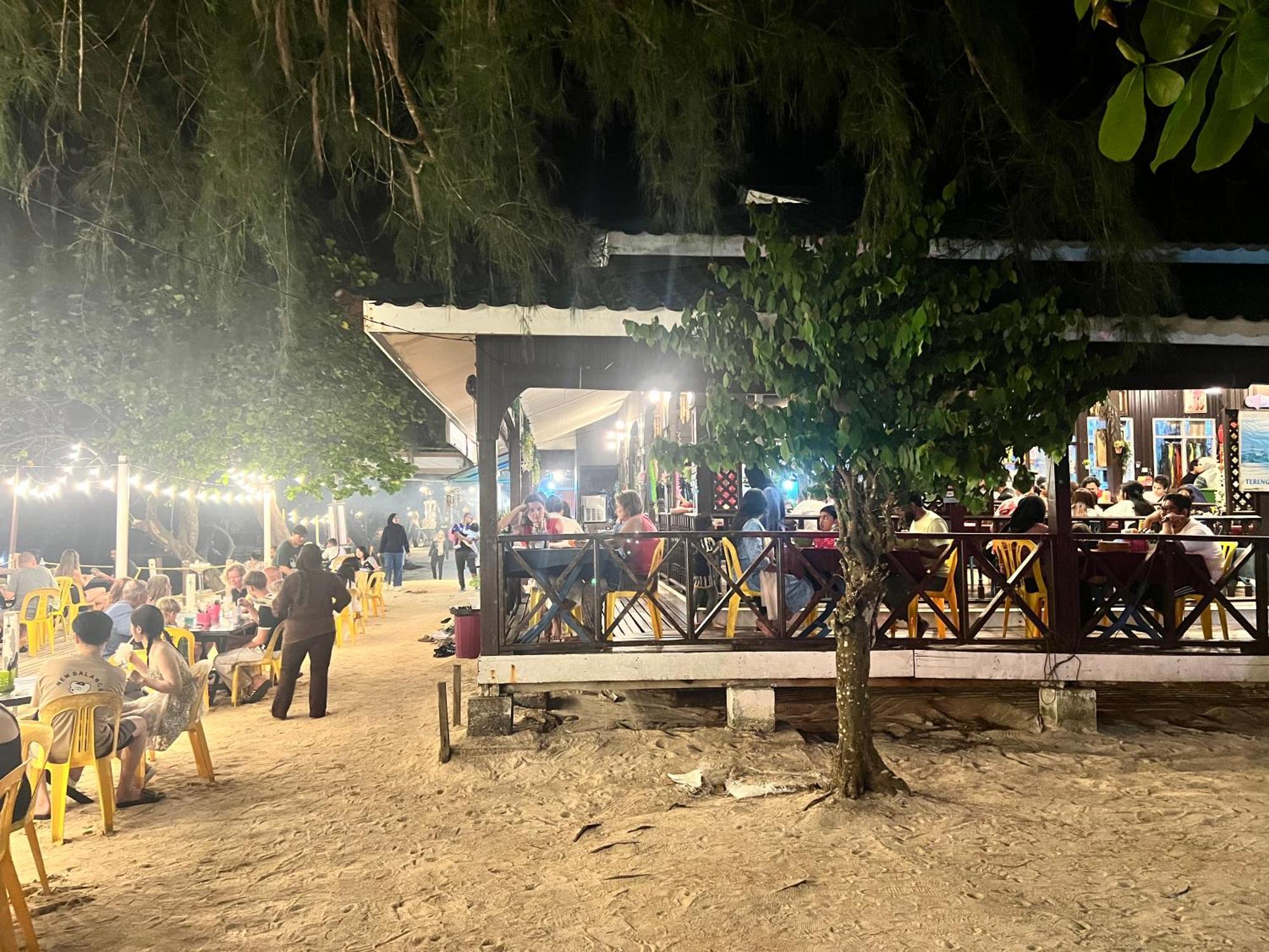 Mama'S Chalet Pulau Perhentian Besar Kampong Pasir Hantu Buitenkant foto