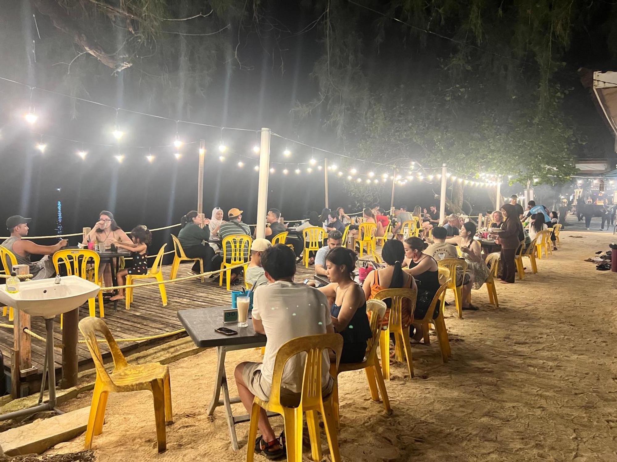 Mama'S Chalet Pulau Perhentian Besar Kampong Pasir Hantu Buitenkant foto